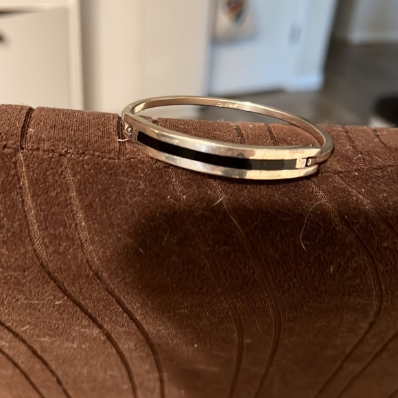 2 bracelets - Picture 2 of 3